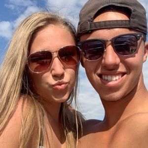 Meet your Posher, Kaitlyn